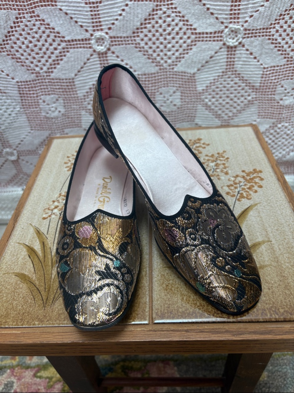 Vintage Daniel Green Metallic Brocade Loafers Floral Gold Black Sz 7